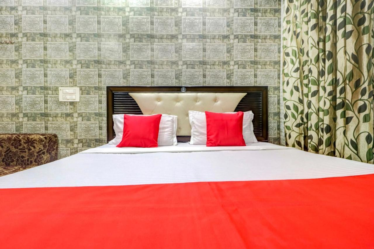 Oyo 77454 Hotel Prince Palace Патиала Экстерьер фото